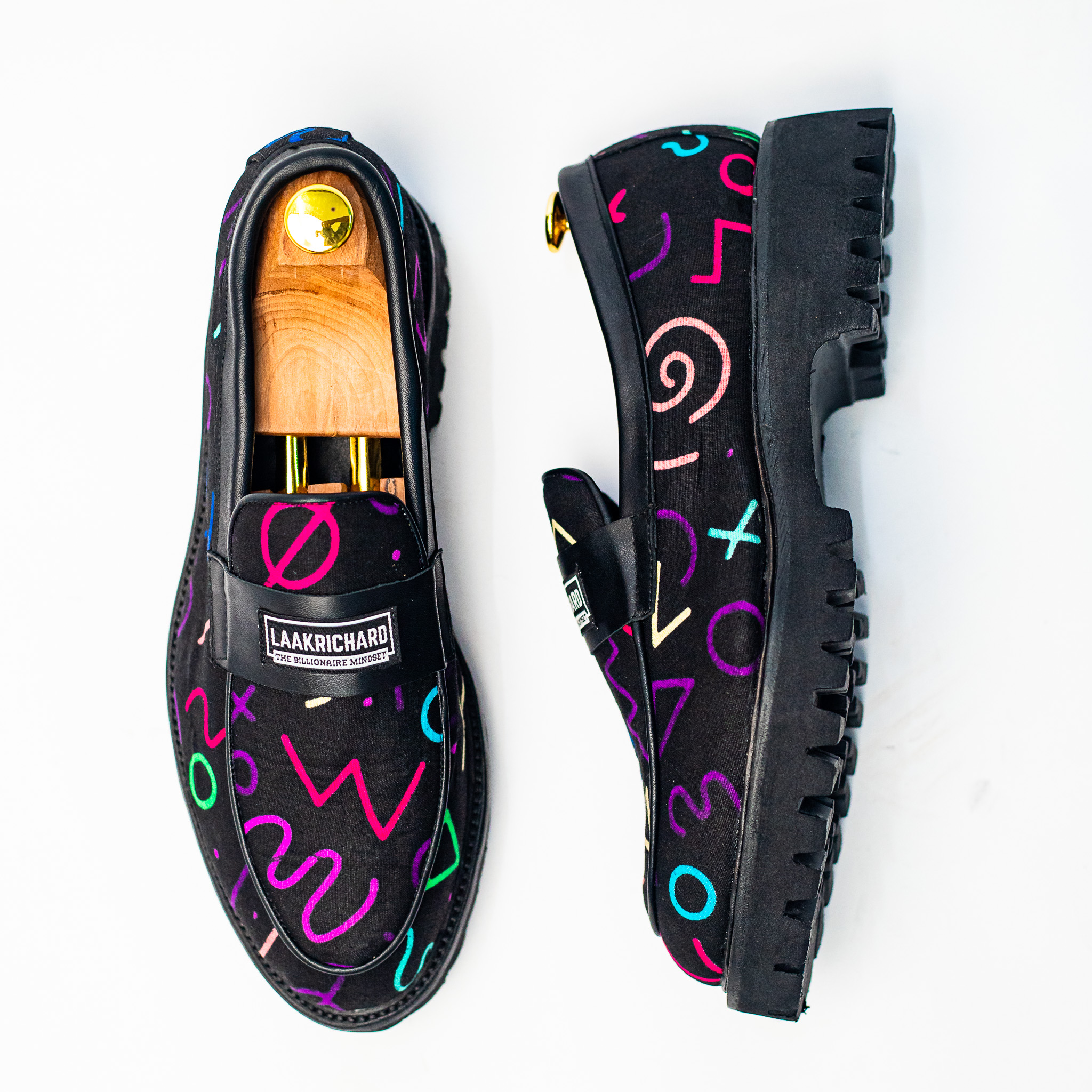 MGL2390-R2 Noir Vintage Loafer