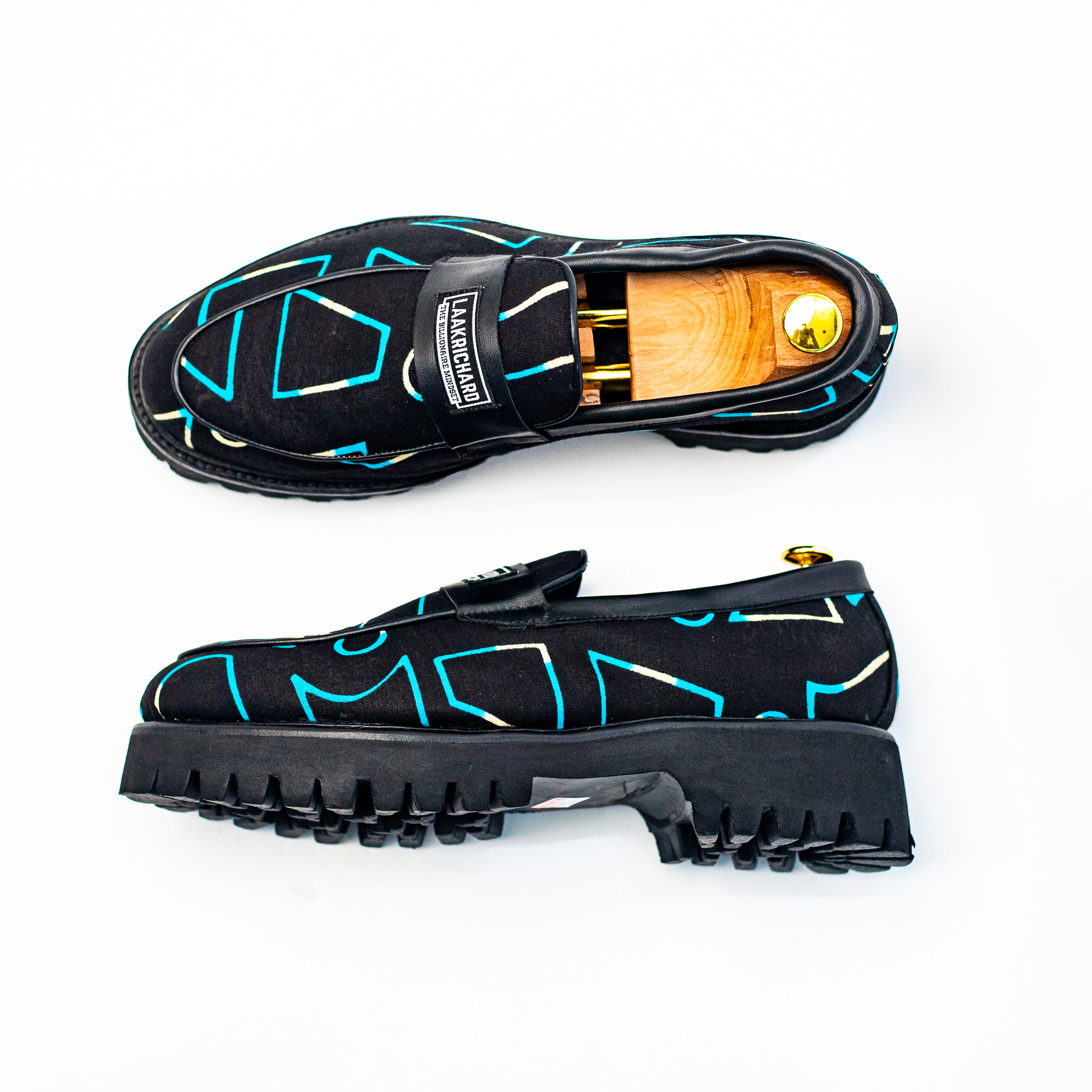 MGL2390-R1 Noir Vintage Loafer
